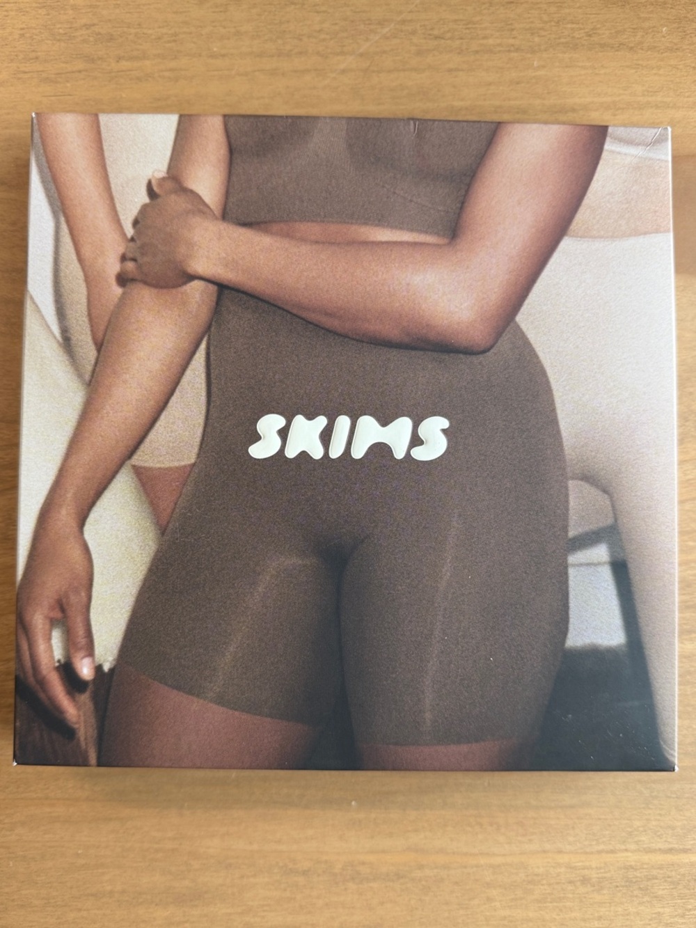 NWT SKIMS Sculpting Short - Sienna